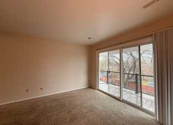 Interior Photo 11