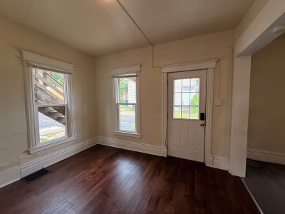 Interior Photo 10