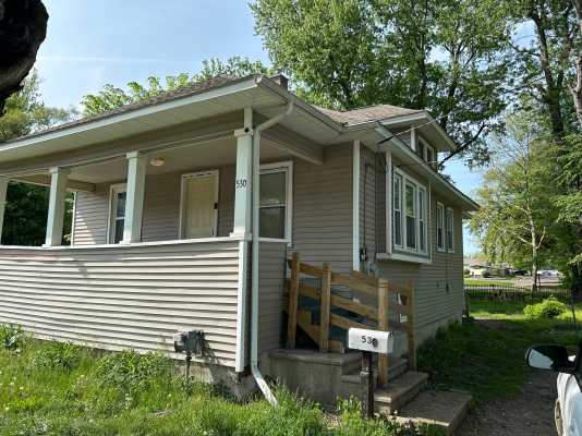 Exterior/Interior Photo