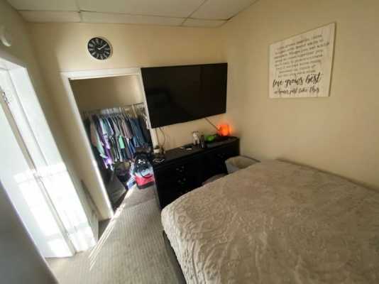 Interior Photo 11