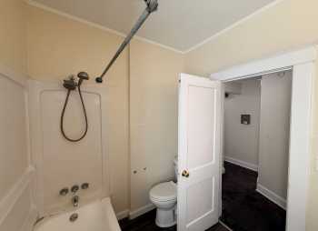 Interior Photo 13